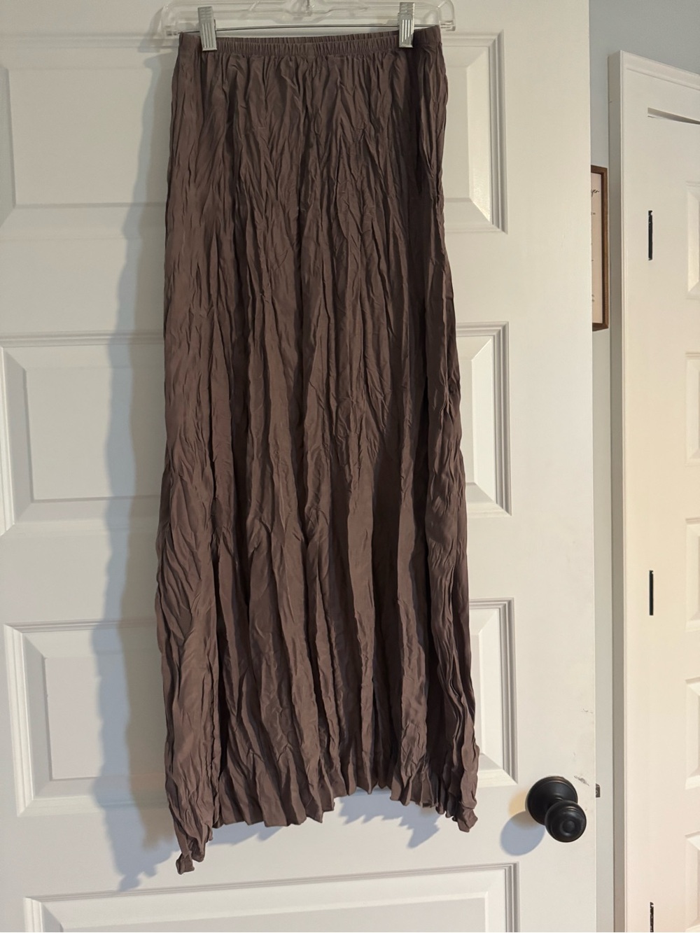 Garnet Hill Crinkle Maxi Skirt in Taupe XS like New